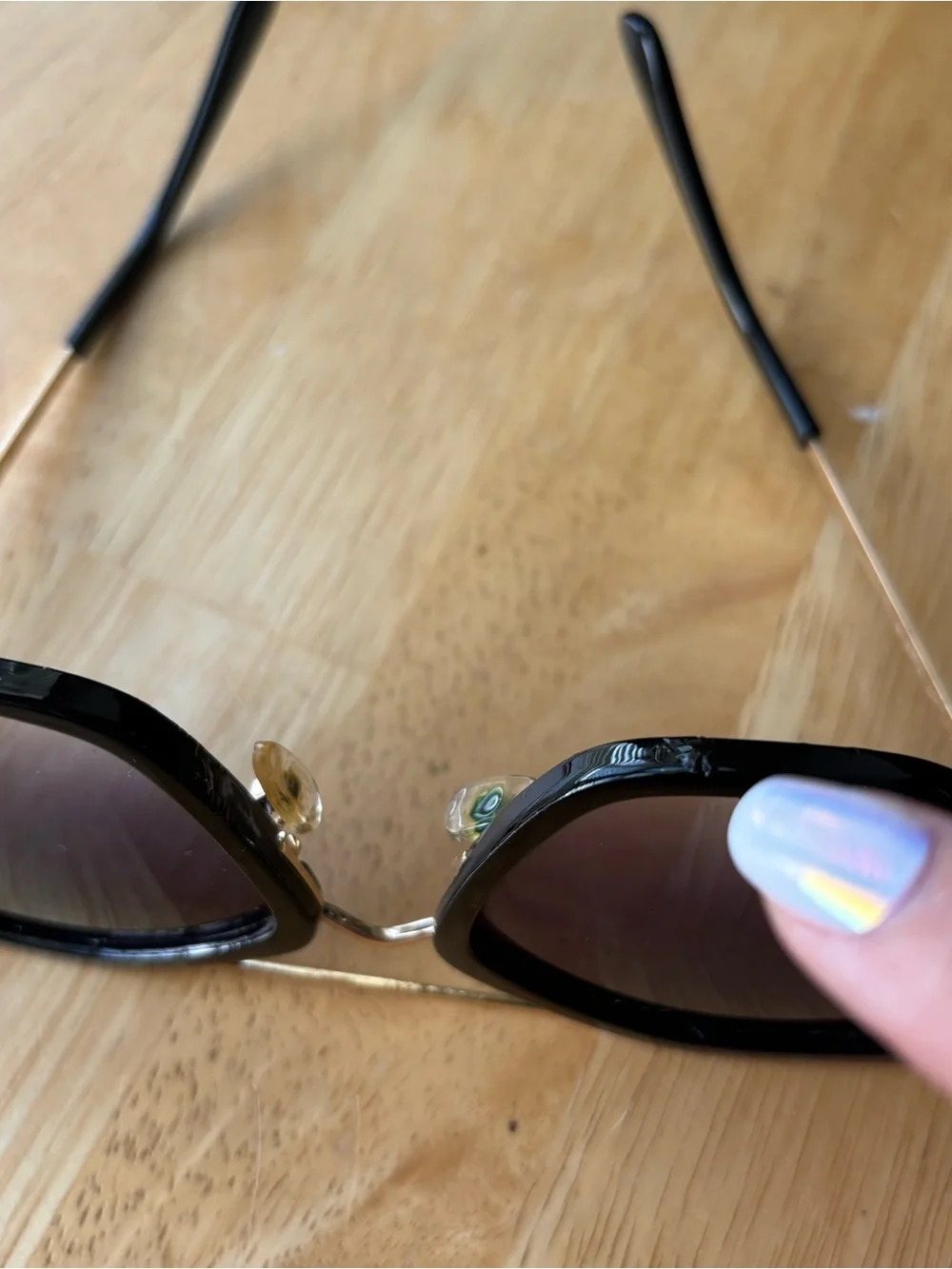 Tom Ford Dahlia-02 FT0648 Sunglasses – Black/Gold